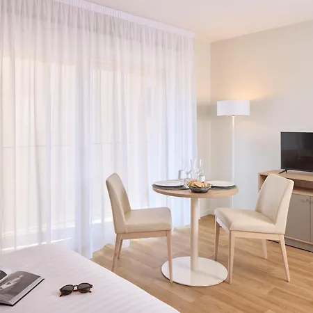 Aparthotel Zenitude Hotel-residences 3*