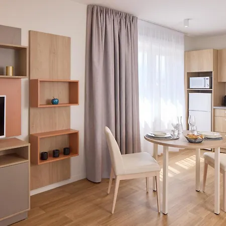 Zenitude Hotel-residences 3*